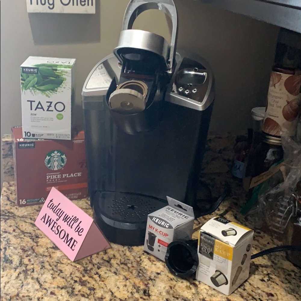 *Feature* Keurig Coffeemaker, Filters, & K-cups - Picture 3 of 3